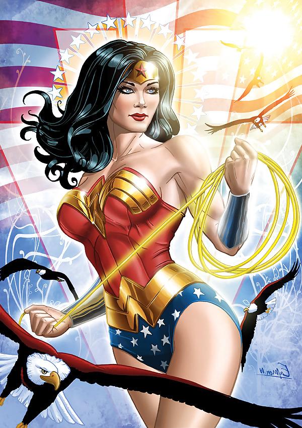 10P WONDER WOMAN!!!!