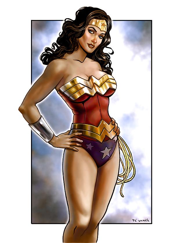10P WONDER WOMAN!!!!