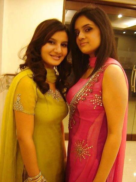 25P Cute hot n sexy desi bitches 