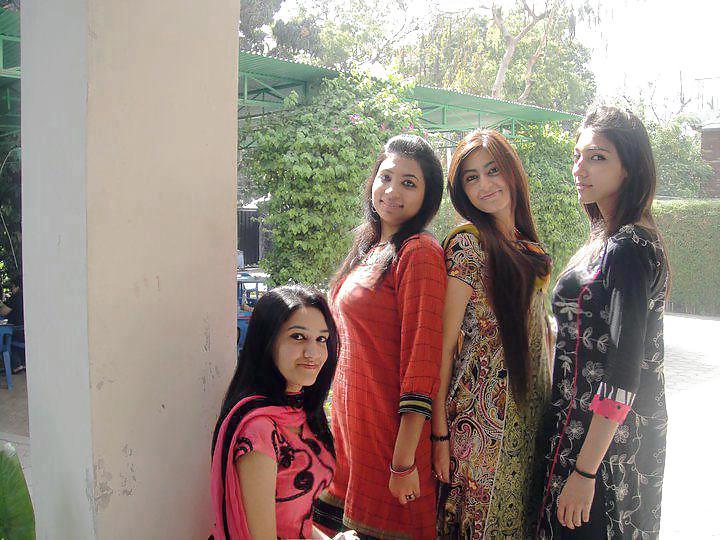 25P Cute hot n sexy desi bitches 