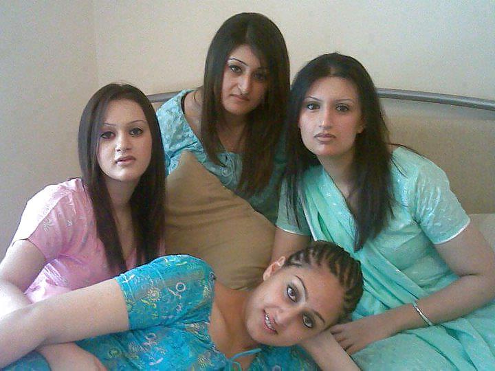 25P Cute hot n sexy desi bitches 