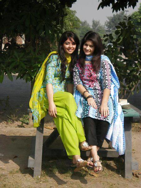 25P Cute hot n sexy desi bitches 