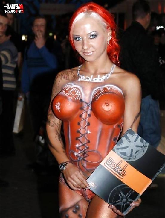 25P HAPPY HALLOWEEN