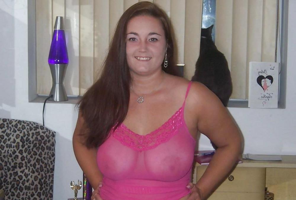20P Not naked busty facebook women 2.