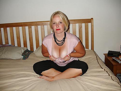 20P Not naked busty facebook women 2.