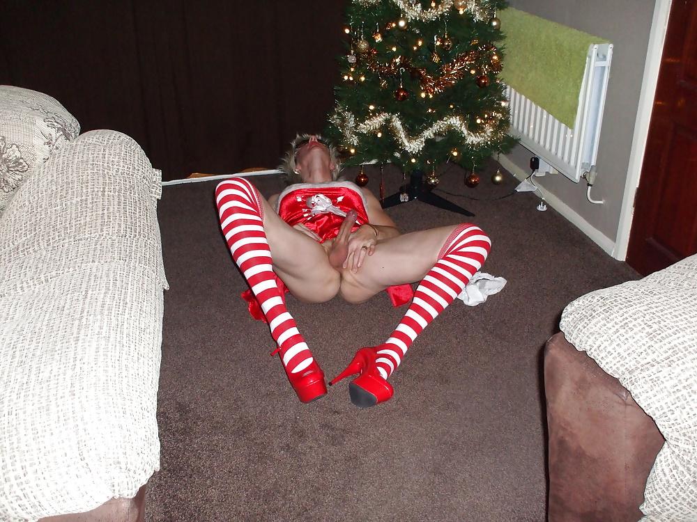 18P Happy Sissy Christmas #2