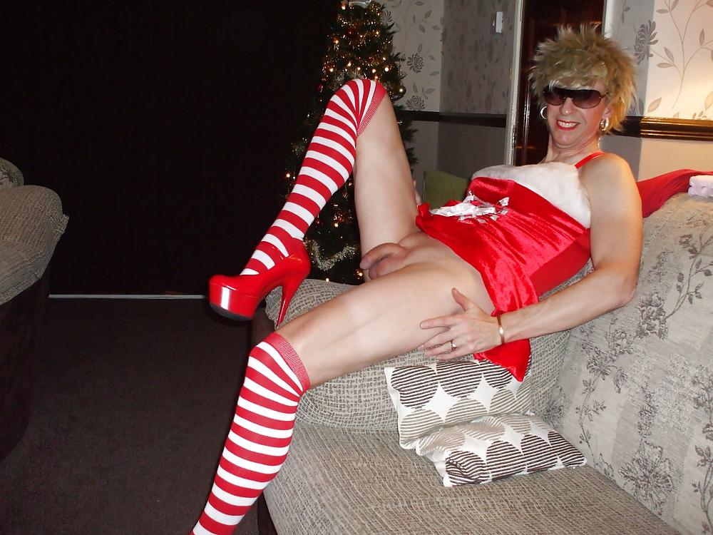 18P Happy Sissy Christmas #2