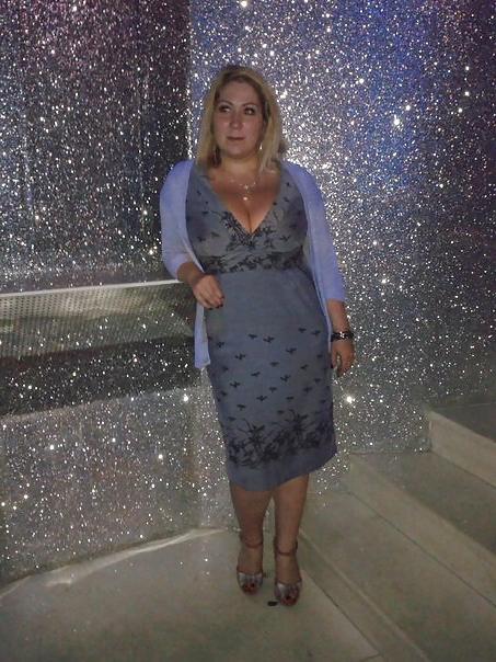 16P Busty Russian Woman 1563