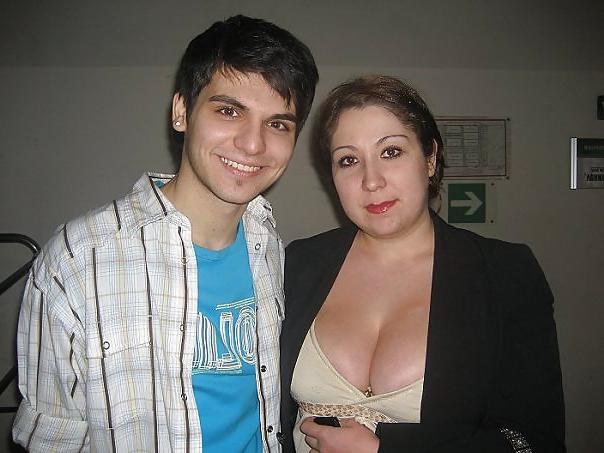 16P Busty Russian Woman 1563