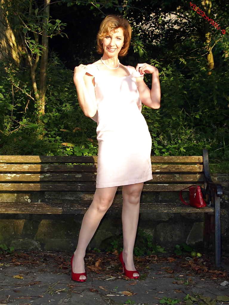 25P Mature Beauty - Chrissy 46