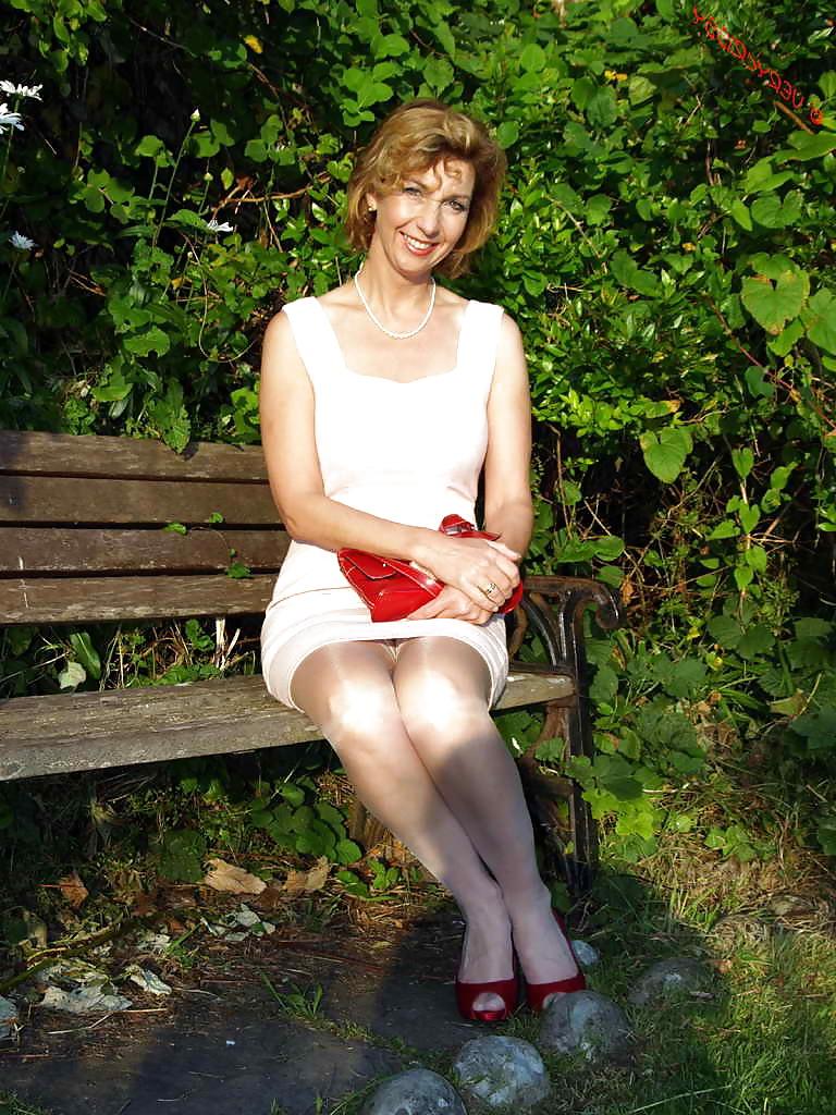 25P Mature Beauty - Chrissy 46