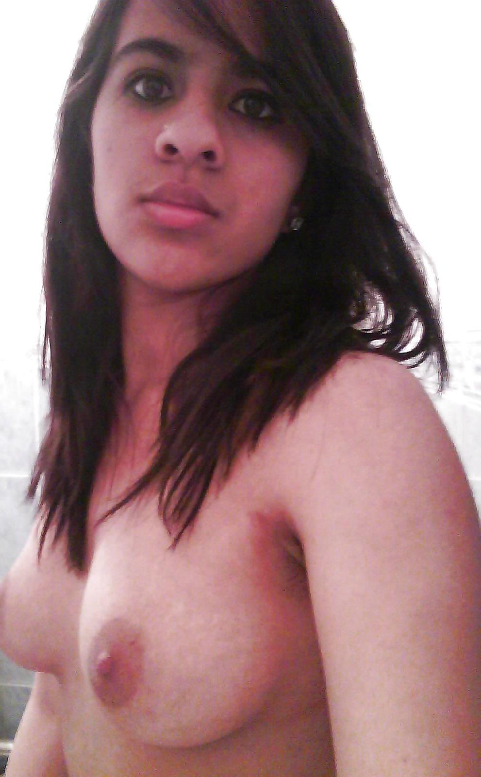 19P Desi Babes From London