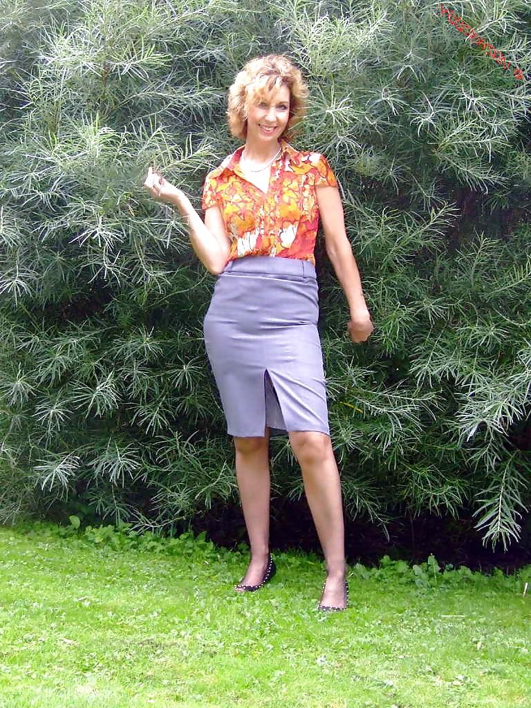25P Mature Beauty - Chrissy 48
