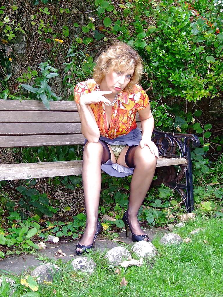 25P Mature Beauty - Chrissy 48