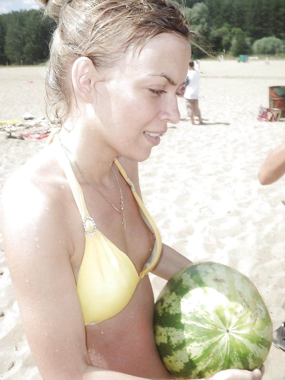 8P Bikini oops