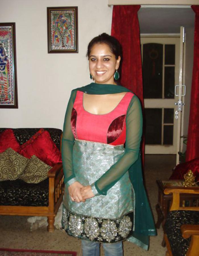 25P Desi Girls