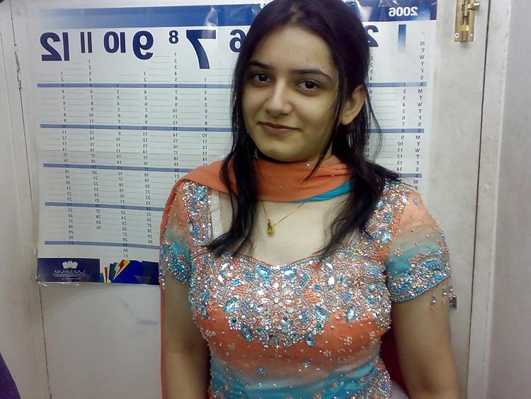 25P Desi Girls
