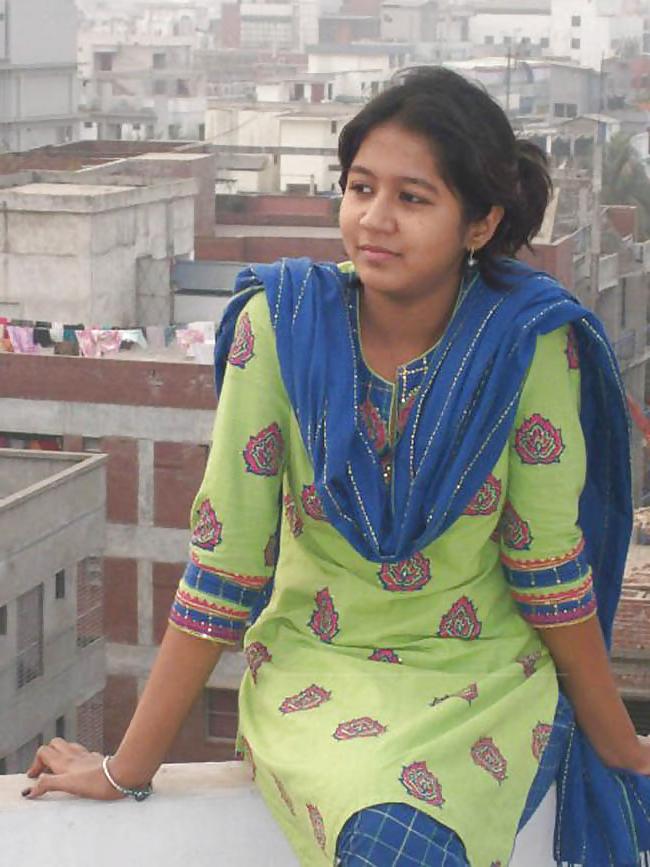 25P Desi Girls