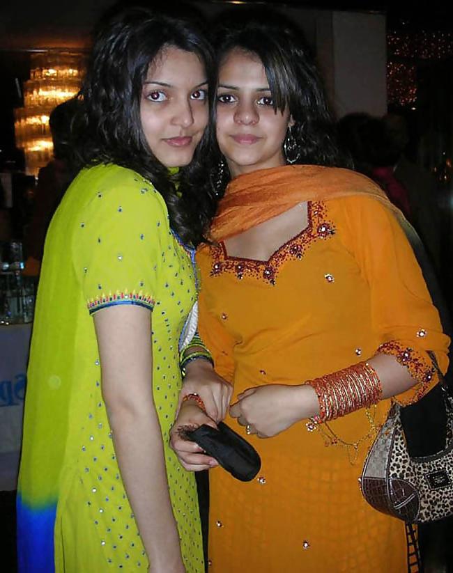 25P Desi Girls