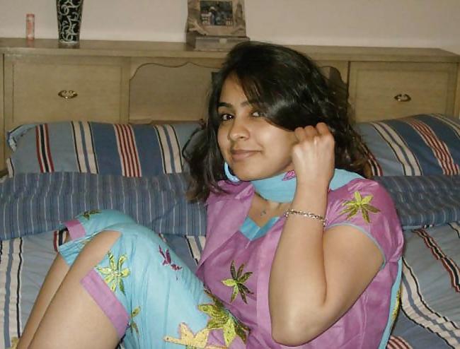 25P Desi Girls