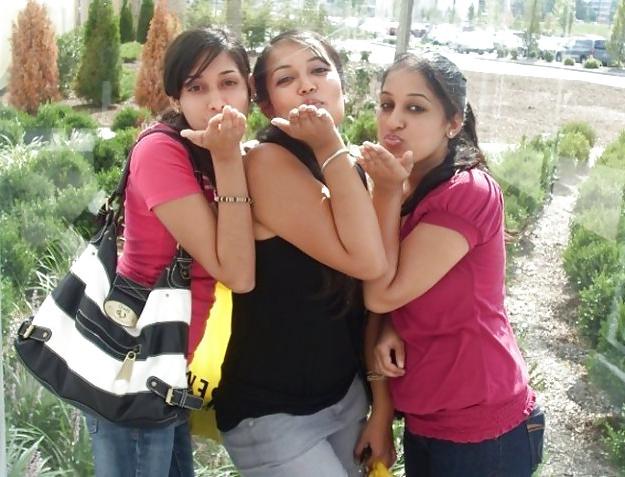 25P Desi Girls