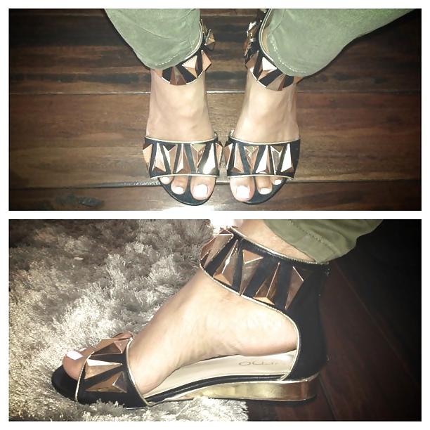 25P My Favorite Foot Pics