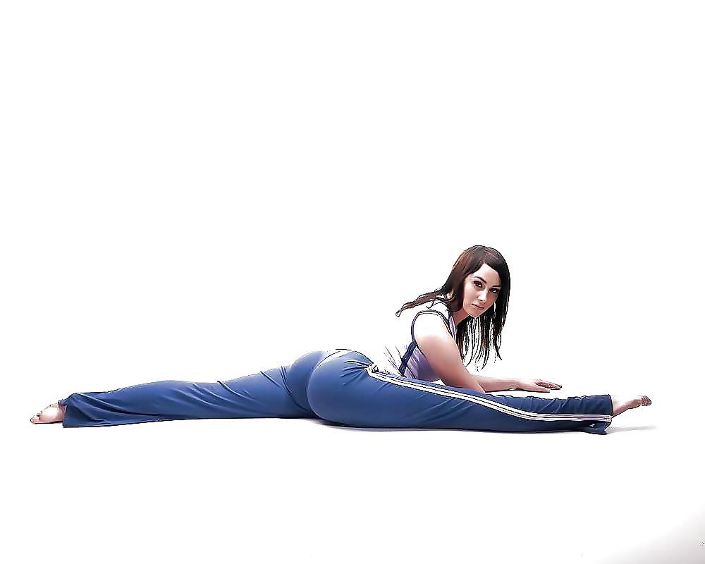 24P Chicas Flexibles