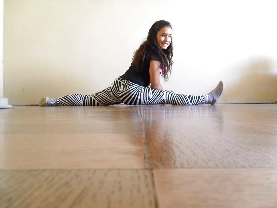 24P Chicas Flexibles
