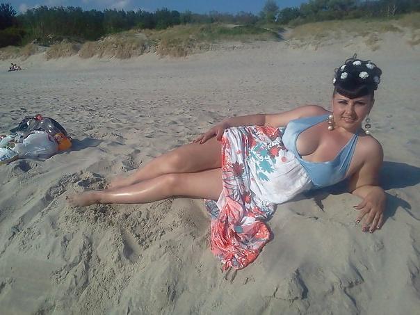 22P Busty Russian Woman 1201