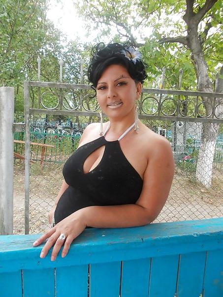 22P Busty Russian Woman 1201