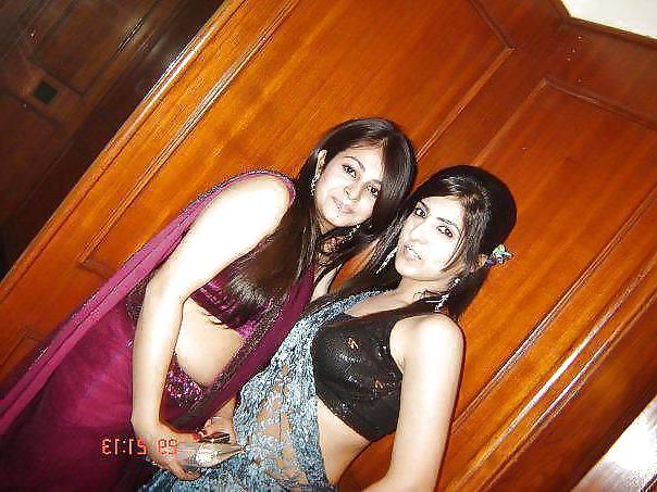 25P Desi beauty in SILK.