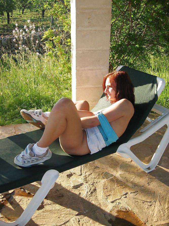 25P Naked on Mallorca Cora Lasciva