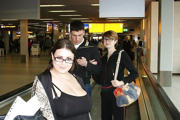 22P Busty Russian Woman 1571