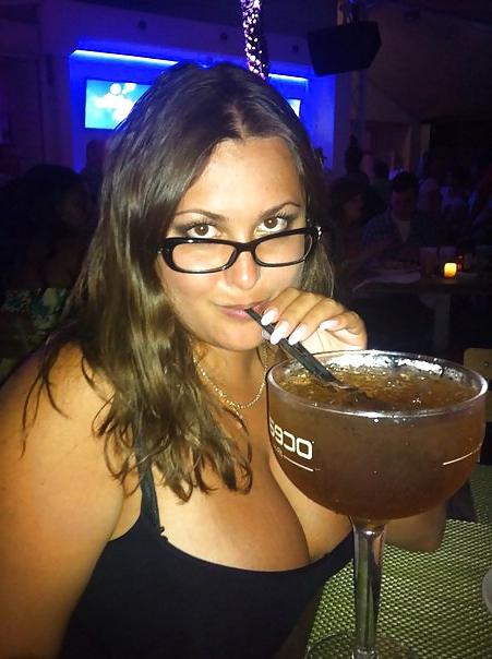 22P Busty Russian Woman 1571