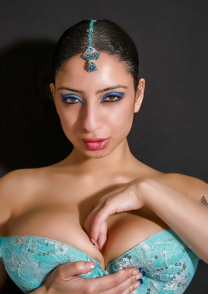 25P ROTI QUEEN SHANTI-INDIAN DESI PORN SET 2.0