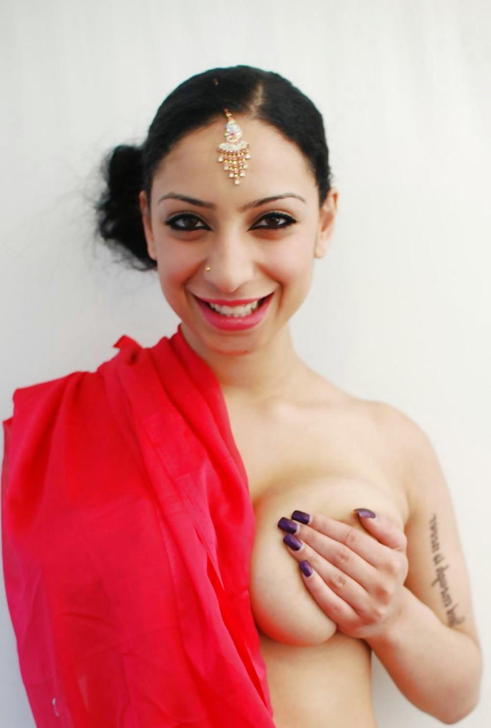 25P ROTI QUEEN SHANTI-INDIAN DESI PORN SET 2.0