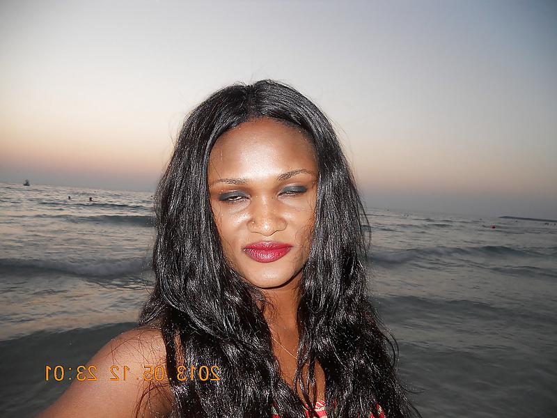 25P Jessica the black beauty