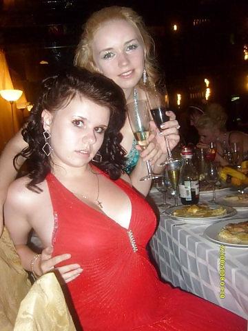 7P Busty Russian Woman 1577