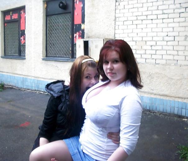 7P Busty Russian Woman 1577