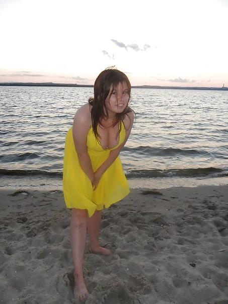 7P Busty Russian Woman 1577