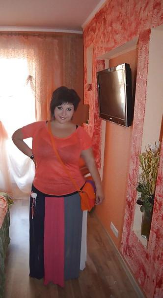 13P Busty Russian Woman 1618