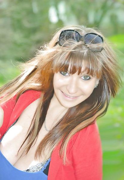 13P Busty Russian Woman 1618