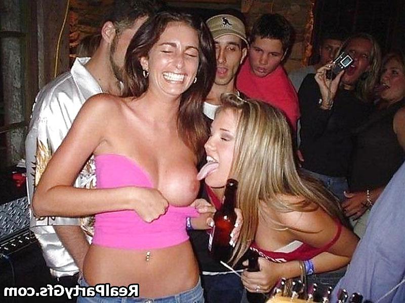 25P Tits Lick