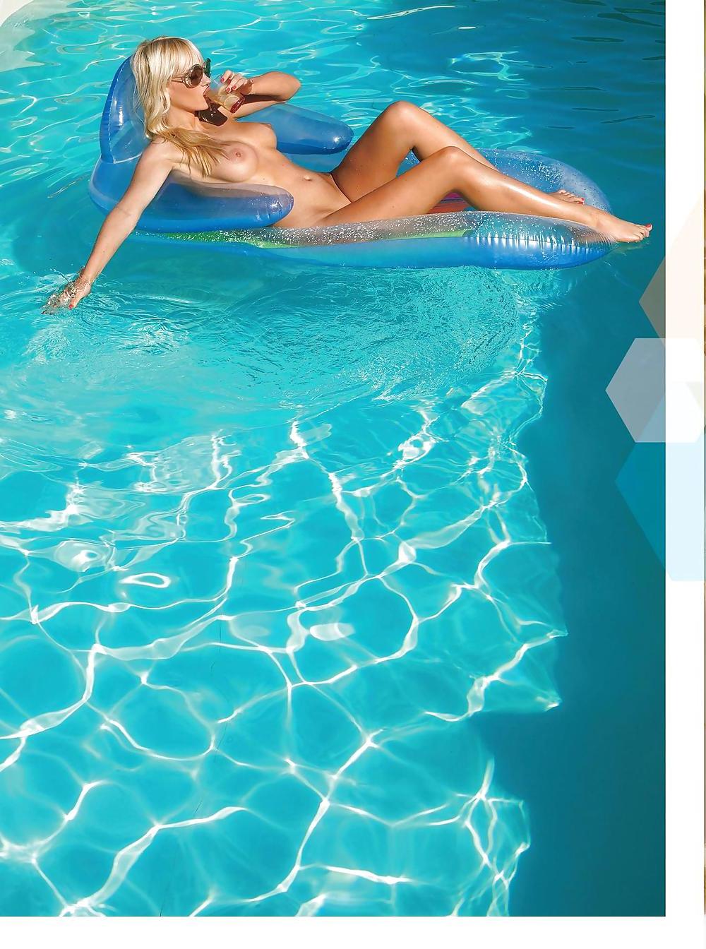 25P Sarah Domke - German Playboy Beauty