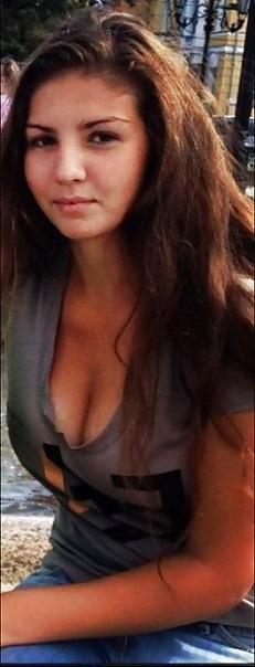 14P Busty Russian Woman 1258