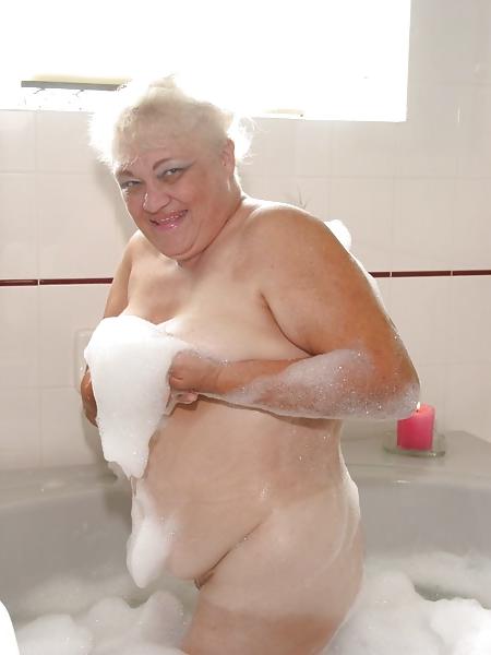 25P Searching Google for Granny 