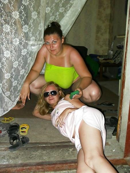 18P Busty Russian Woman 1643