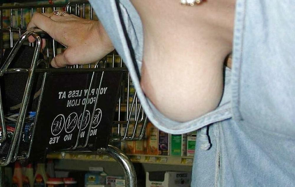 25P Downblouse Nipple Shots 3