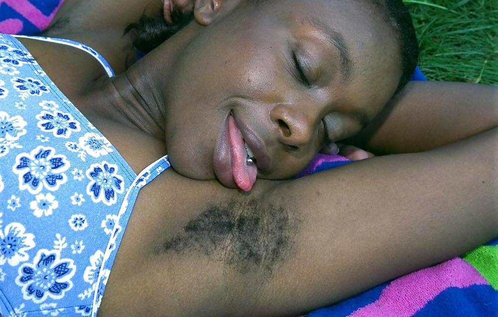 25P Latrese, black beauty with hairy armpits and pussy