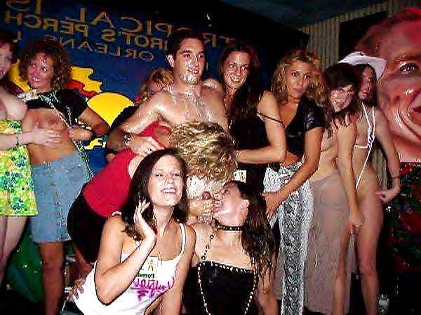 25P Happy Ladies and Stripper Cock